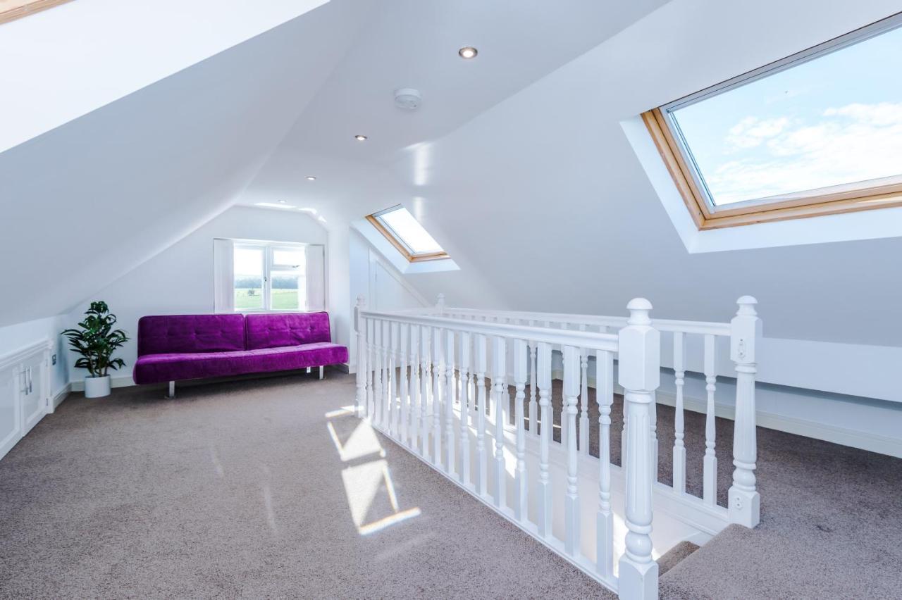 "Woodlands" By Greenstay Serviced Accommodation - Luxury 3 Bed Cottage In North Wales With Stunning Countryside Views & Parking - Close To Glan Clwyd Hospital - The Perfect Choice For Contractors, Business Travellers, Families And Groups Bodelwyddan Екстер'єр фото
